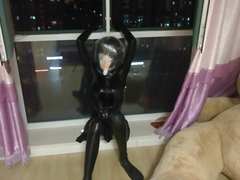 Latex kigurumi breathe play